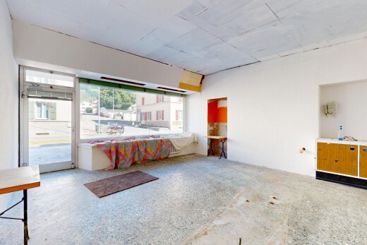 salon avec natural light, lumière naturelle, inside property, drywall, et cloison sèche