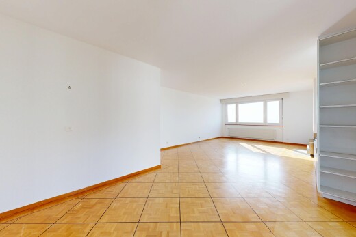 leerer raum mit inside property, natürliches licht, natural light, gipskartonwand, und drywall