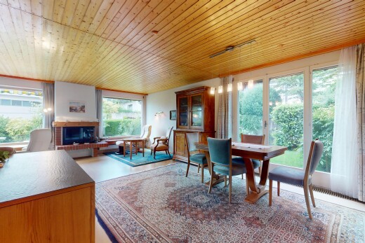 esszimmer mit wood ceiling, holzdecke, inside property, natural light, und natürliches licht
