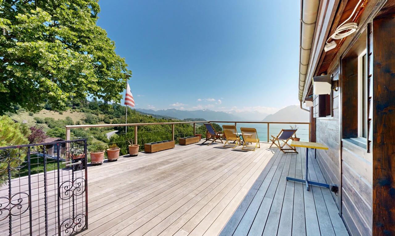 terrasse avec from property, terrasse, day time, water view, et vue sur l'eau