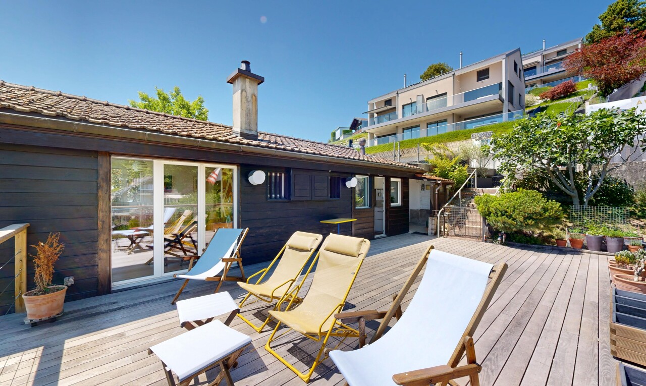 terrasse avec terrasse, day time, et property visible