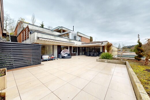terrasse mit property visible, overcast, und zaun