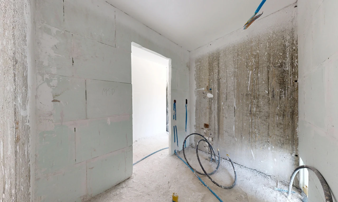 pièce vide avec inside property et unfinished floor