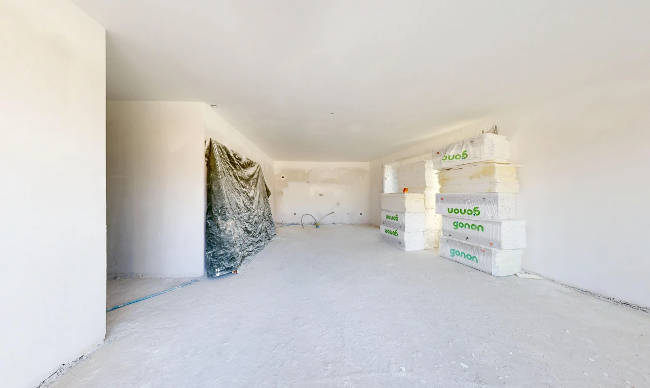 pièce vide avec inside property, drywall, et cloison sèche