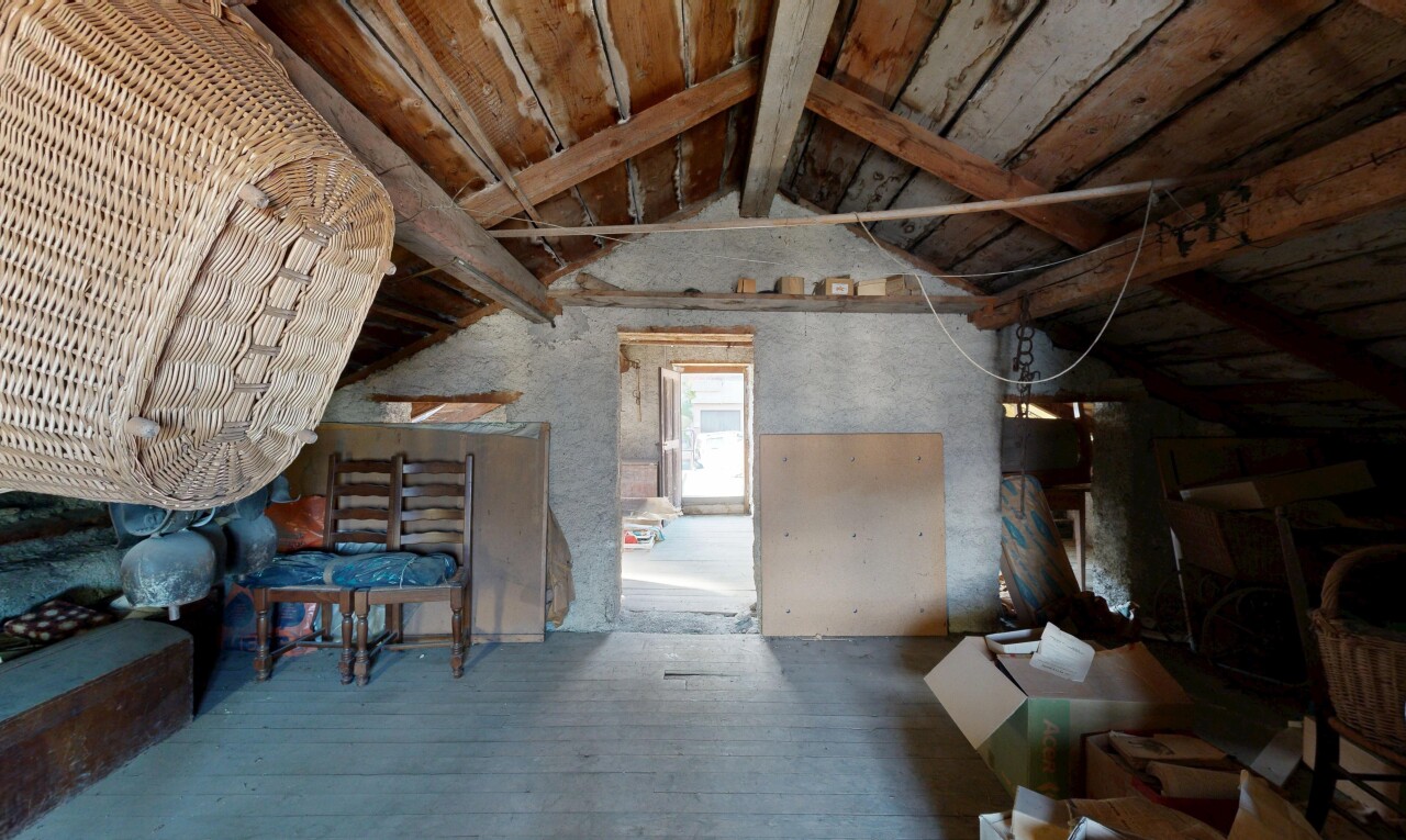 spare room with hardwood / wood-style floors