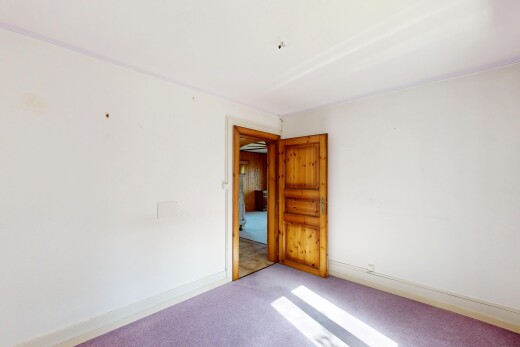 pièce vide avec drywall, cloison sèche, carpet, moquette, et inside property