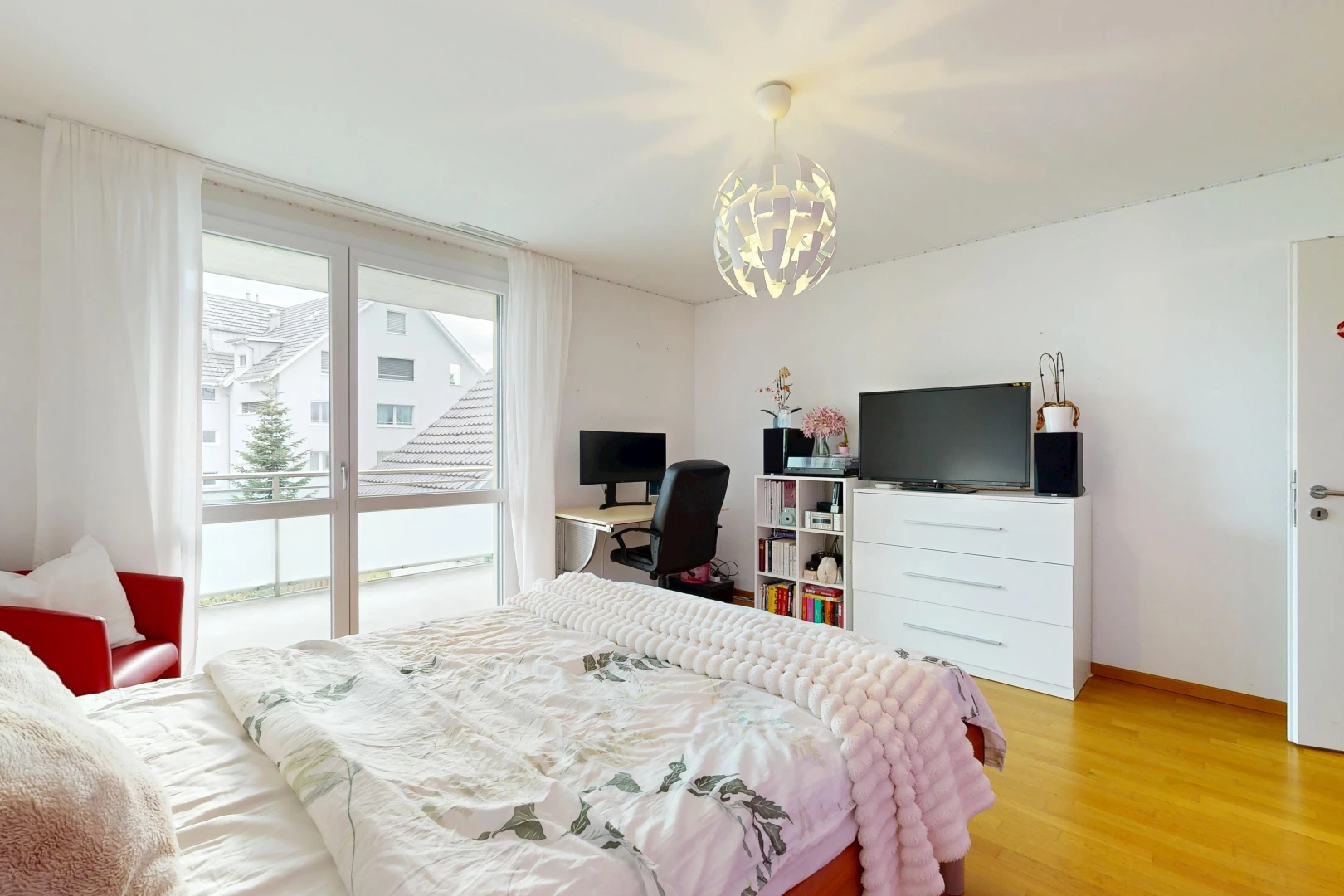 room featuring light wood-style floors and baseboards
