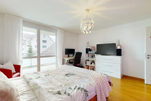 room featuring light wood-style floors and baseboards