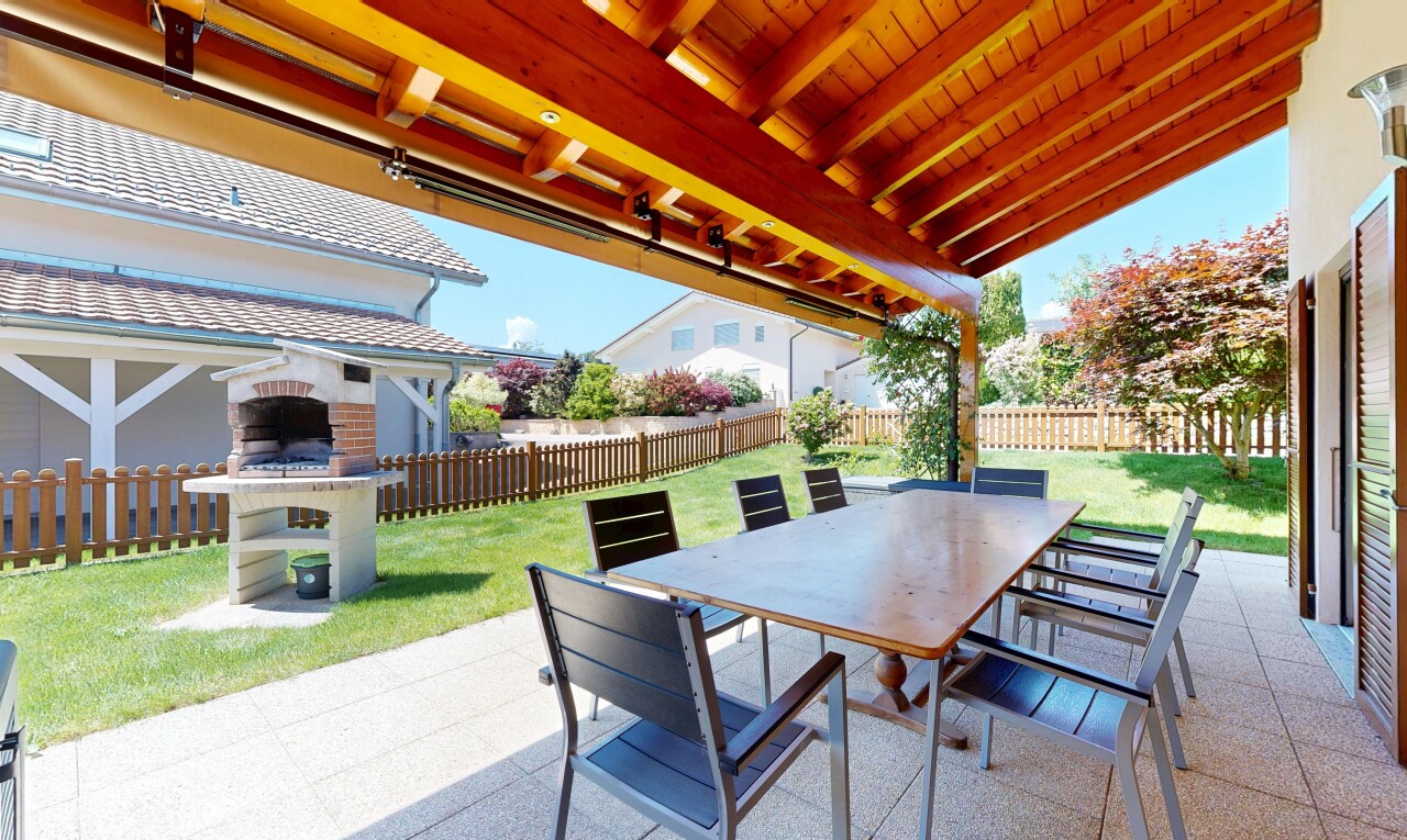 terrasse avec clôture, coin repas extérieur, from property, day time, et terrasse