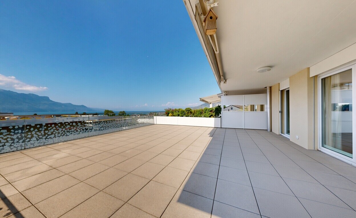 terrasse avec terrasse, from property, view focus, vue sur la montagne, et mountain view