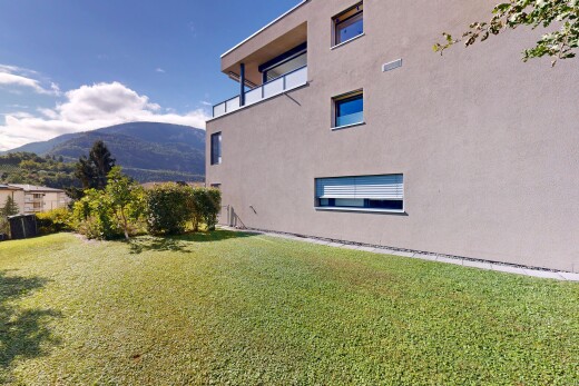 extérieur du bâtiment avec vue sur la montagne, mountain view, et day time