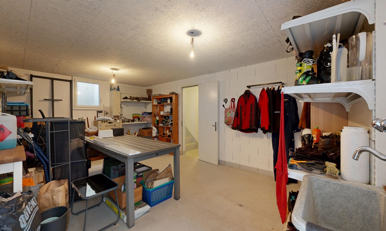 dining room with concrete flooring