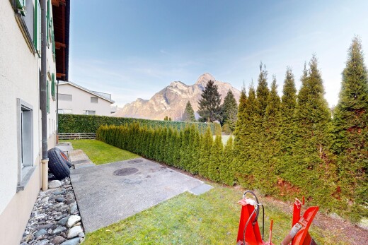 garten mit blick auf die berge, mountain view, from property, terrasse, und day time