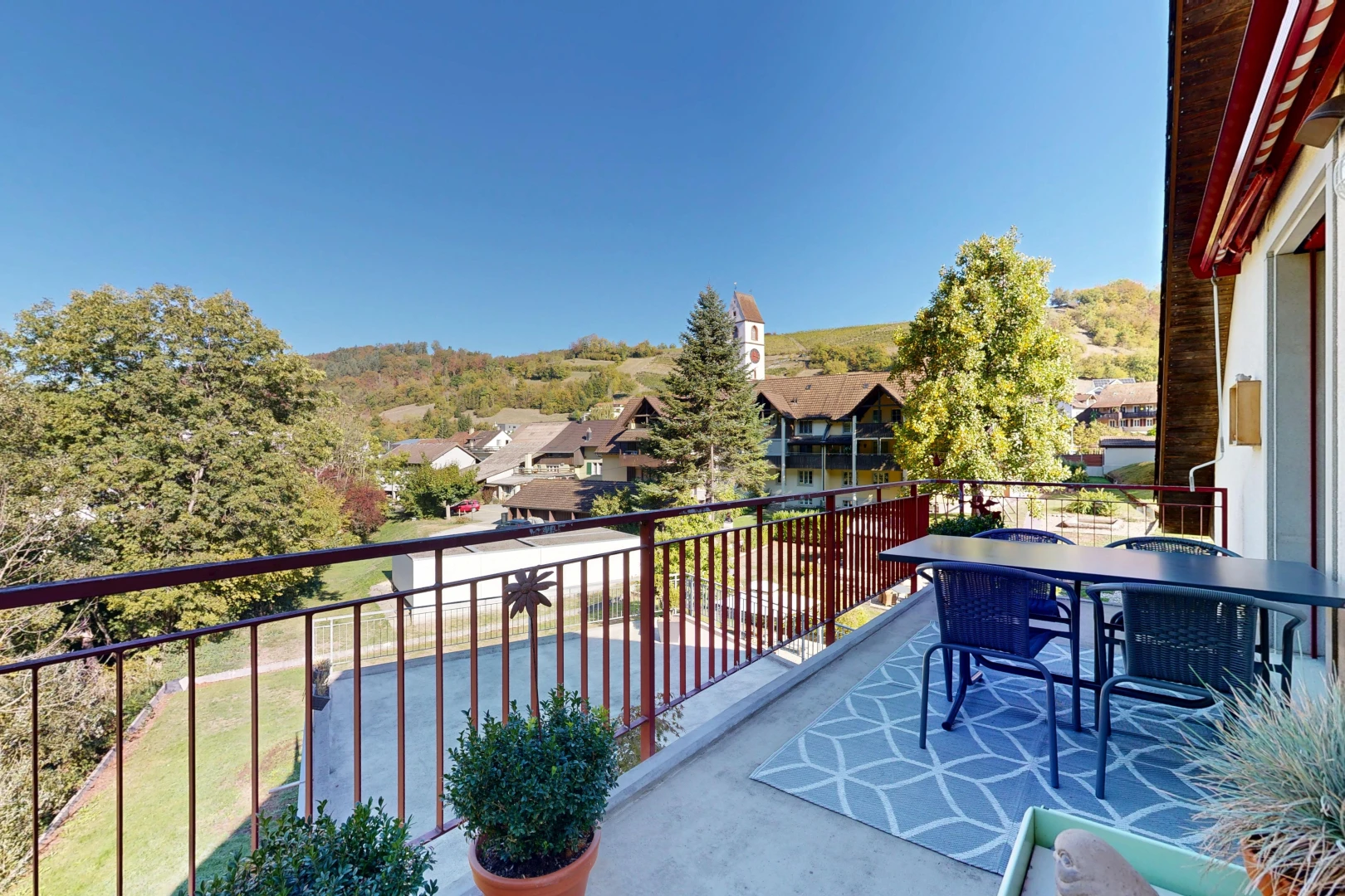 balkon mit view focus, from property, day time, balkon, und essbereich im freien