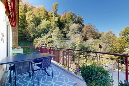 balkon mit view focus, from property, balkon, day time, und essbereich im freien