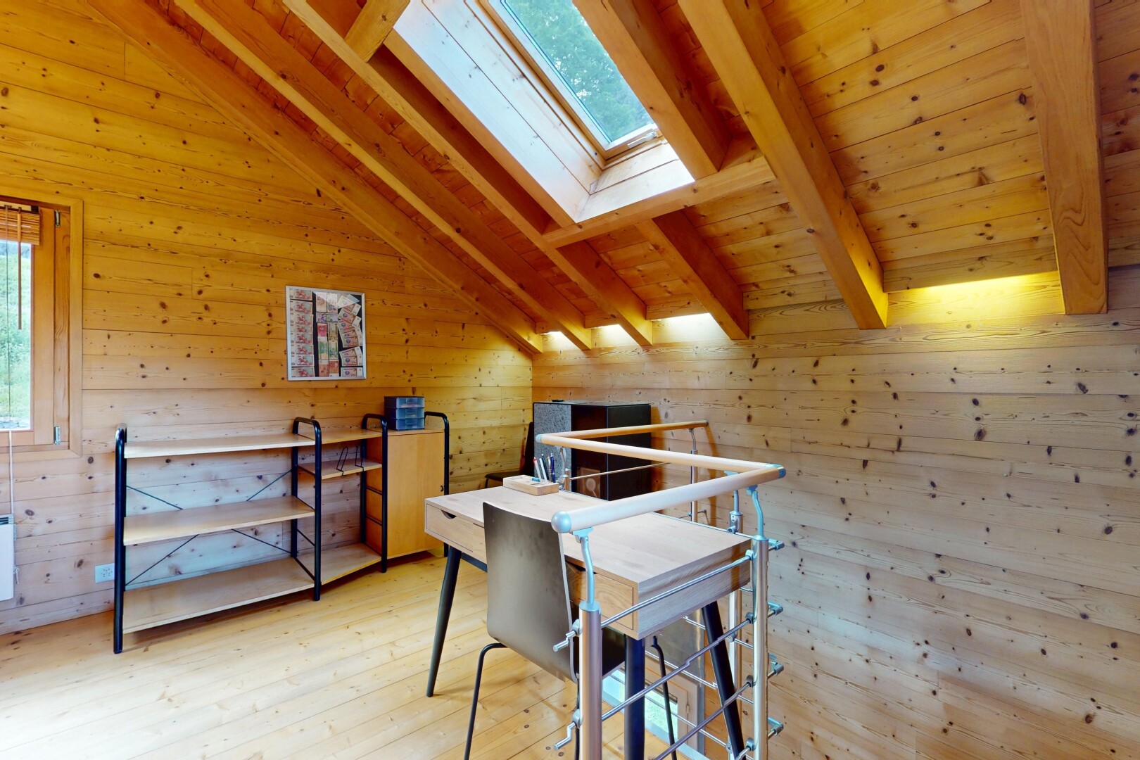 esszimmer mit vaulted ceiling, dachschräge, wood wall, holzwand, und dachfenster
