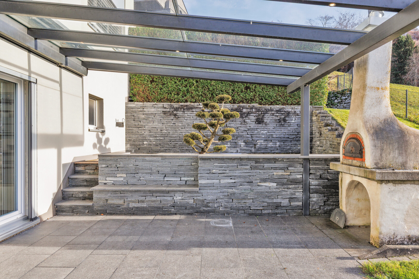 terrasse mit terrasse, pergola, und day time