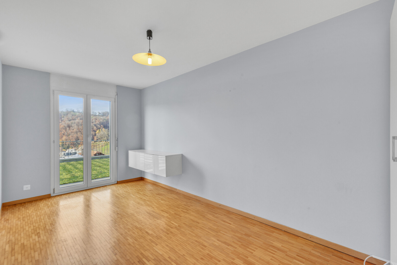 leerer raum mit day time, inside property, drywall, gipskartonwand, und natural light