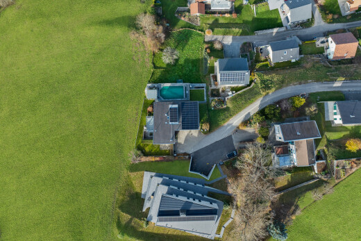 lage auf der karte mit aerial map