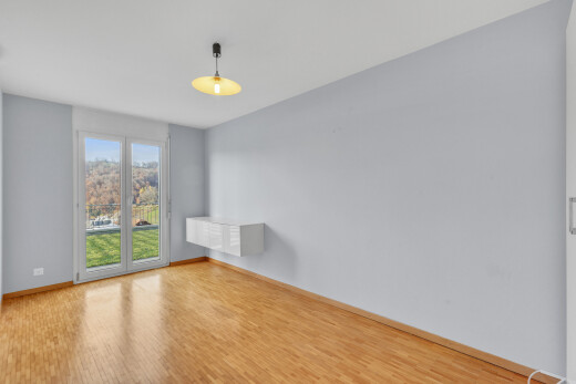 leerer raum mit day time, inside property, drywall, gipskartonwand, und natural light