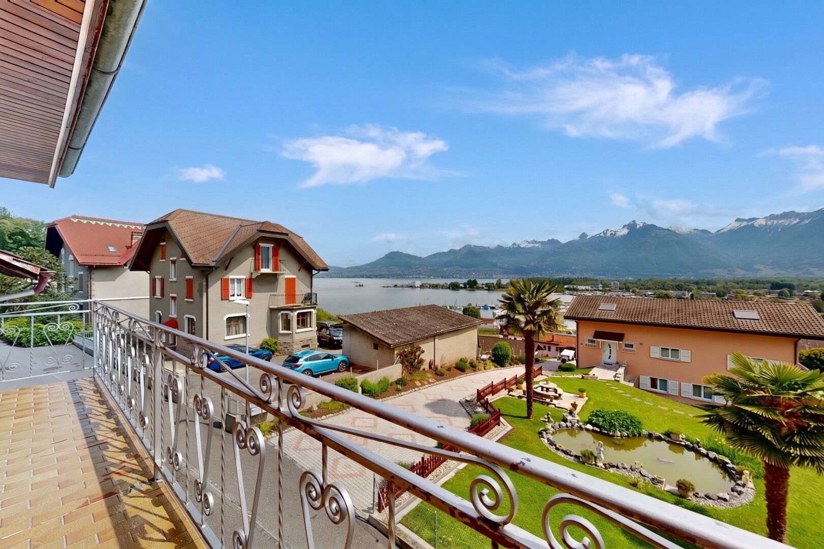 balcon avec from property, balcon, mountain view, vue sur la montagne, et day time