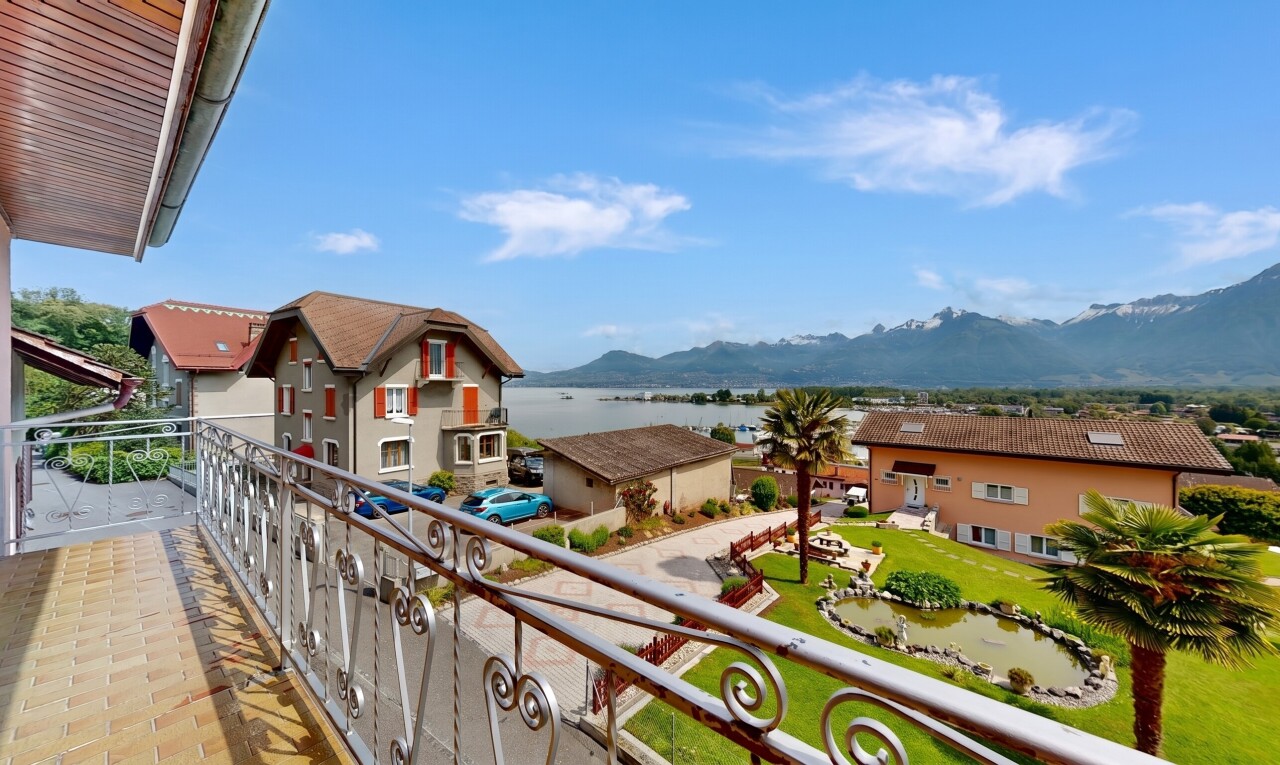 balcon avec from property, balcon, mountain view, vue sur la montagne, et day time