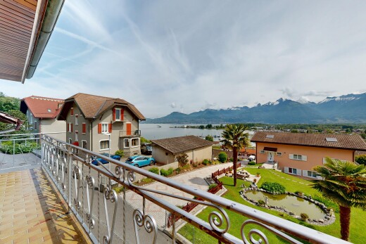 balcon avec from property, balcon, mountain view, vue sur la montagne, et day time