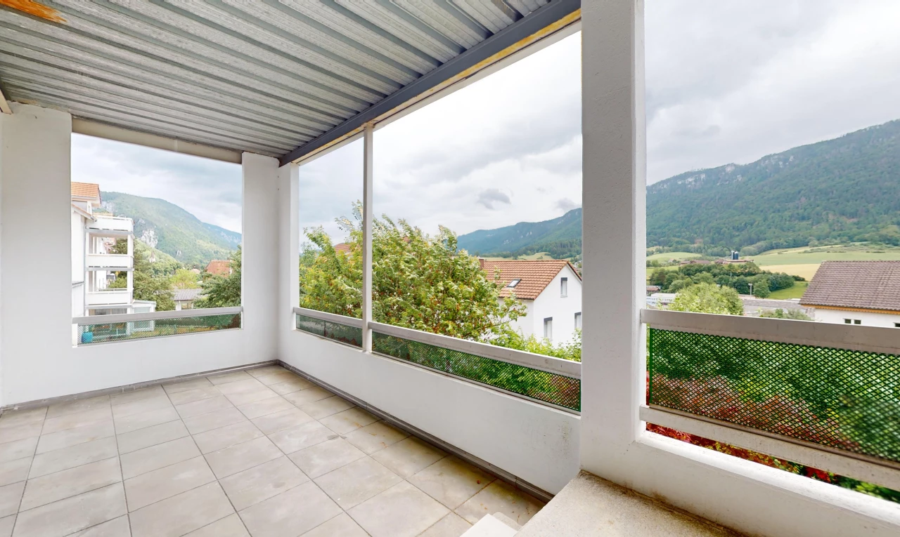 balcon avec balcon et vue sur la montagne