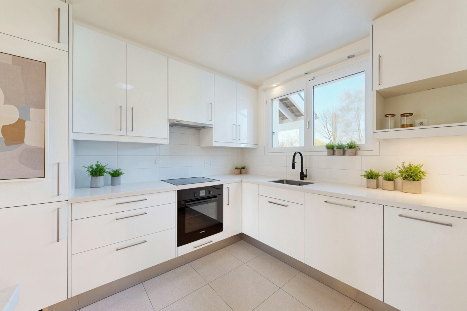 küche mit white cabinets, weiße schränke, light floor, light countertops, und arbeitsplatten