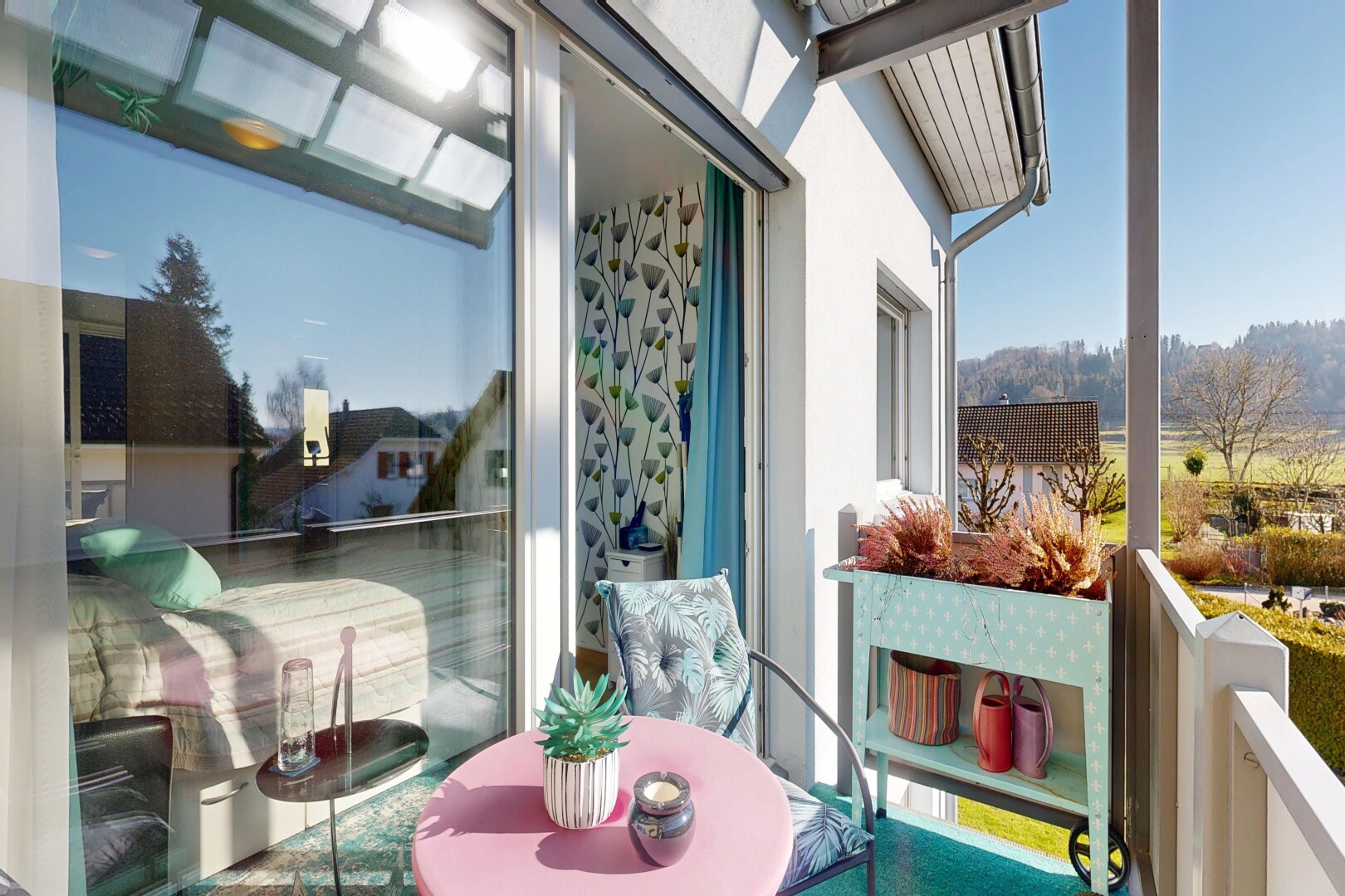 balkon mit balkon, day time, und from property
