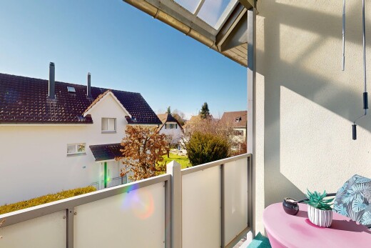 balkon mit balkon, from property, und day time