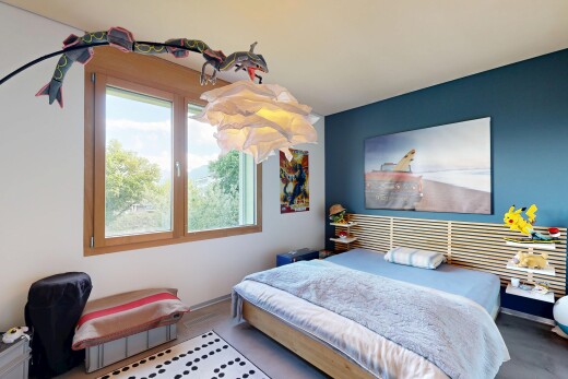 chambre avec cloison sèche, drywall, inside property, lumière naturelle, et natural light