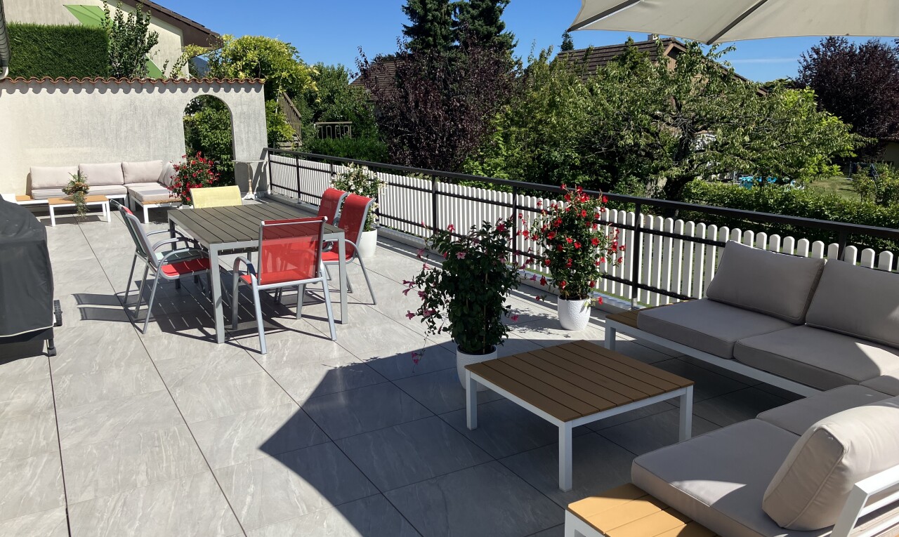 terrasse avec espace de vie extérieur, terrasse, from property, day time, et coin repas extérieur