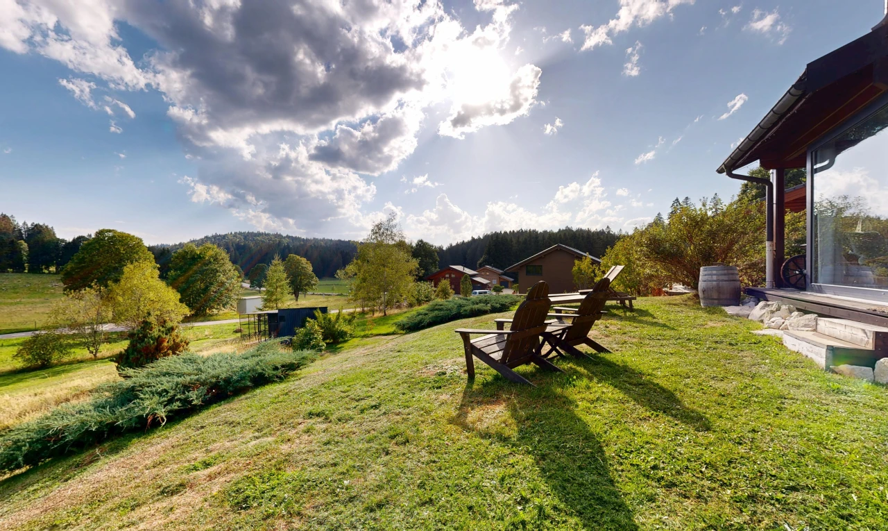 garten mit from property, rasen, view focus, und day time