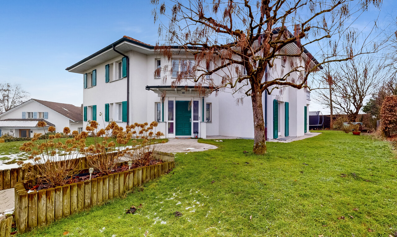 Gepflegtes Einfamilienhaus mit grossem Grundstück
