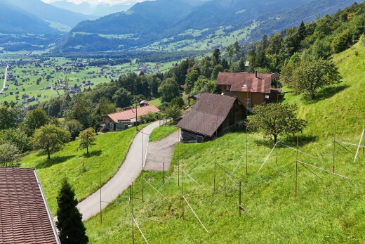 vue sur la montagne avec vue sur la montagne, mountain view, day time, et property visible