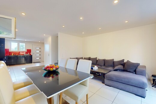 wohn- / esszimmer mit natürliches licht, natural light, einbauleuchten, recessed lighting, und gipskartonwand