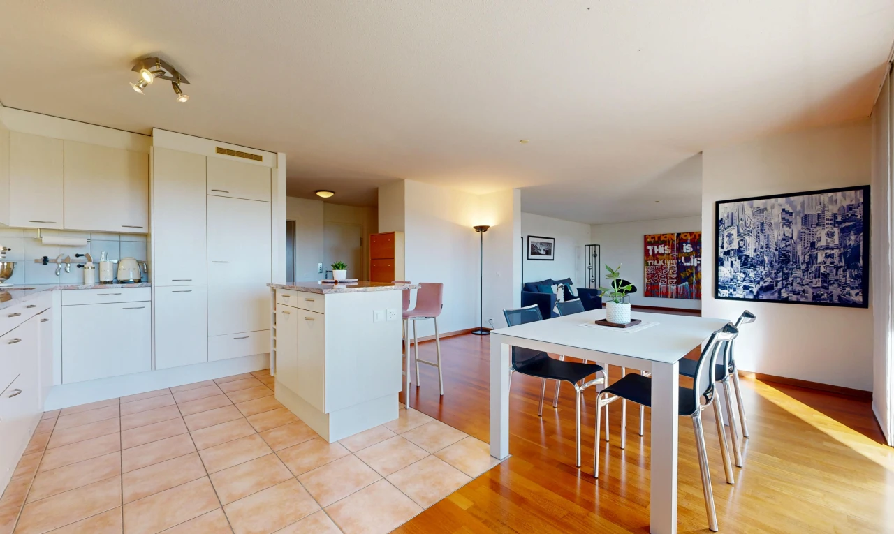 esszimmer mit light floor, deckenbeleuchtung, drywall, gipskartonwand, und inside property