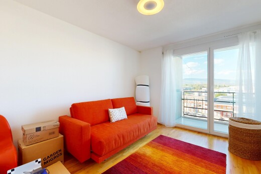 wohnzimmer mit day time, außenzugang, holzfußboden, wood finish floor, und gipskartonwand