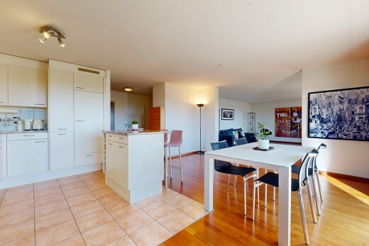 esszimmer mit light floor, deckenbeleuchtung, drywall, gipskartonwand, und inside property