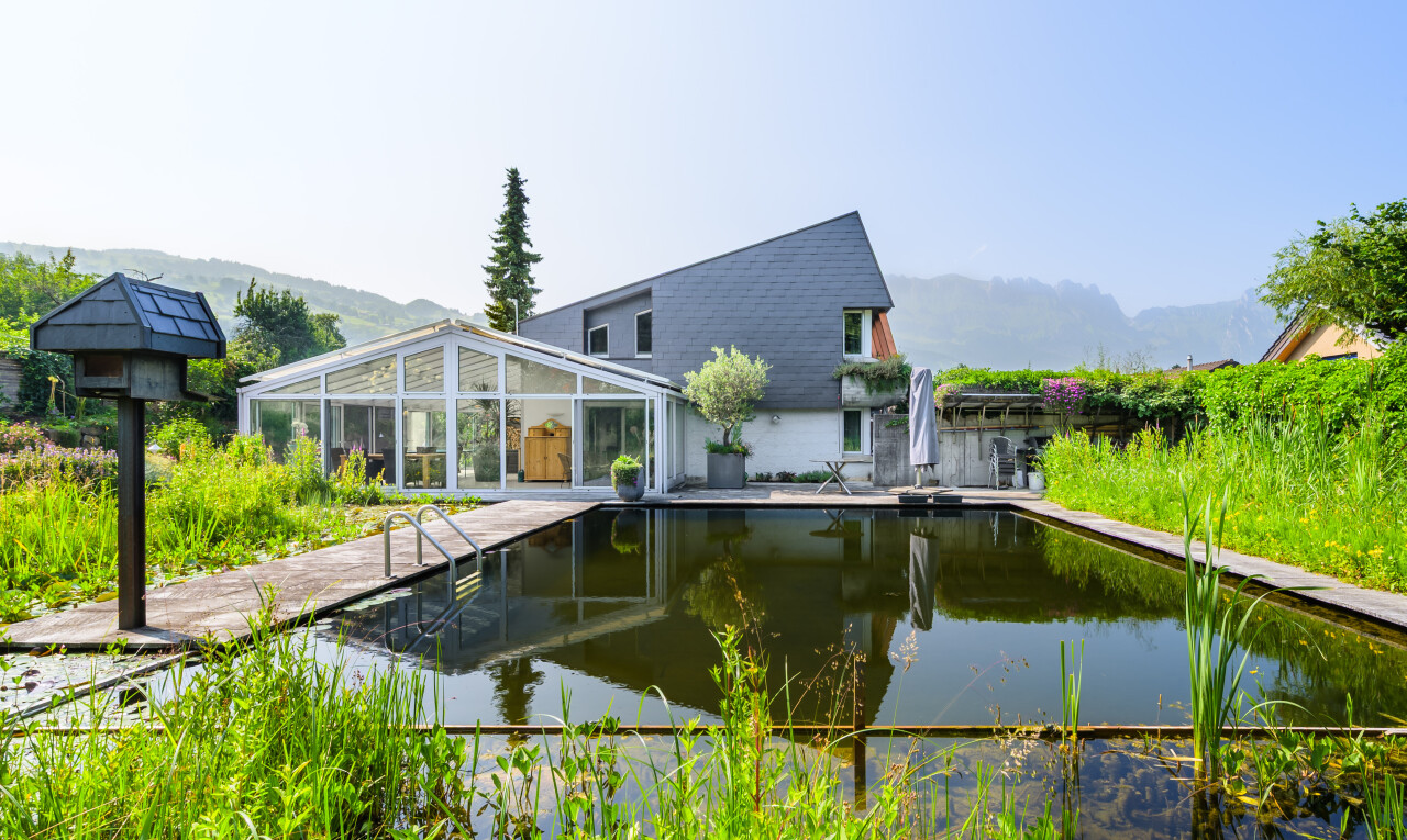 außenansicht mit property visible, day time, mountain view, und blick auf die berge