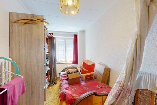 chambre avec natural light, lumière naturelle, et inside property
