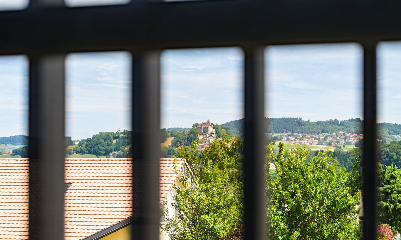 vue sur la montagne avec day time, inside property, mountain view, et vue sur la montagne