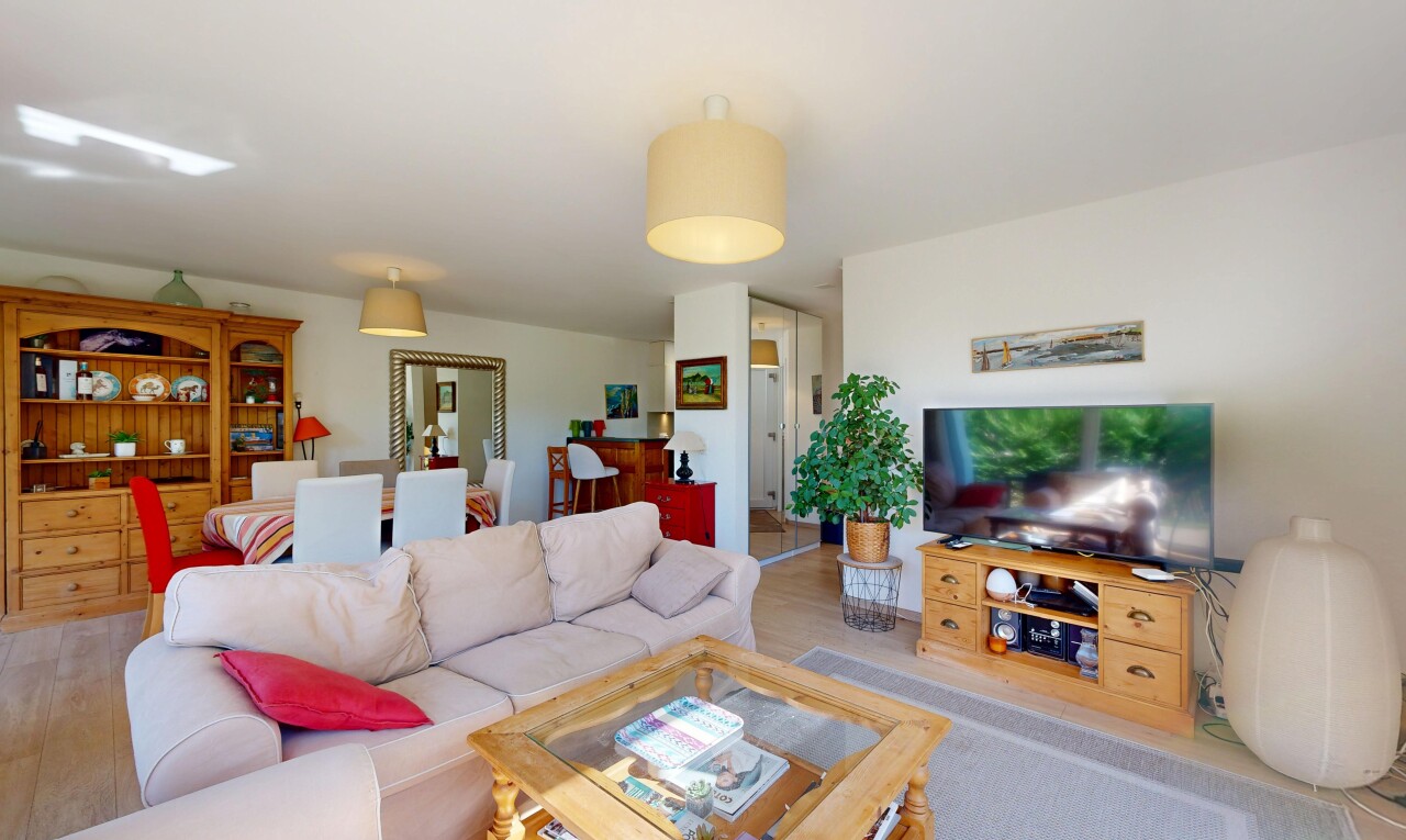 living / dining room featuring light wood-type flooring