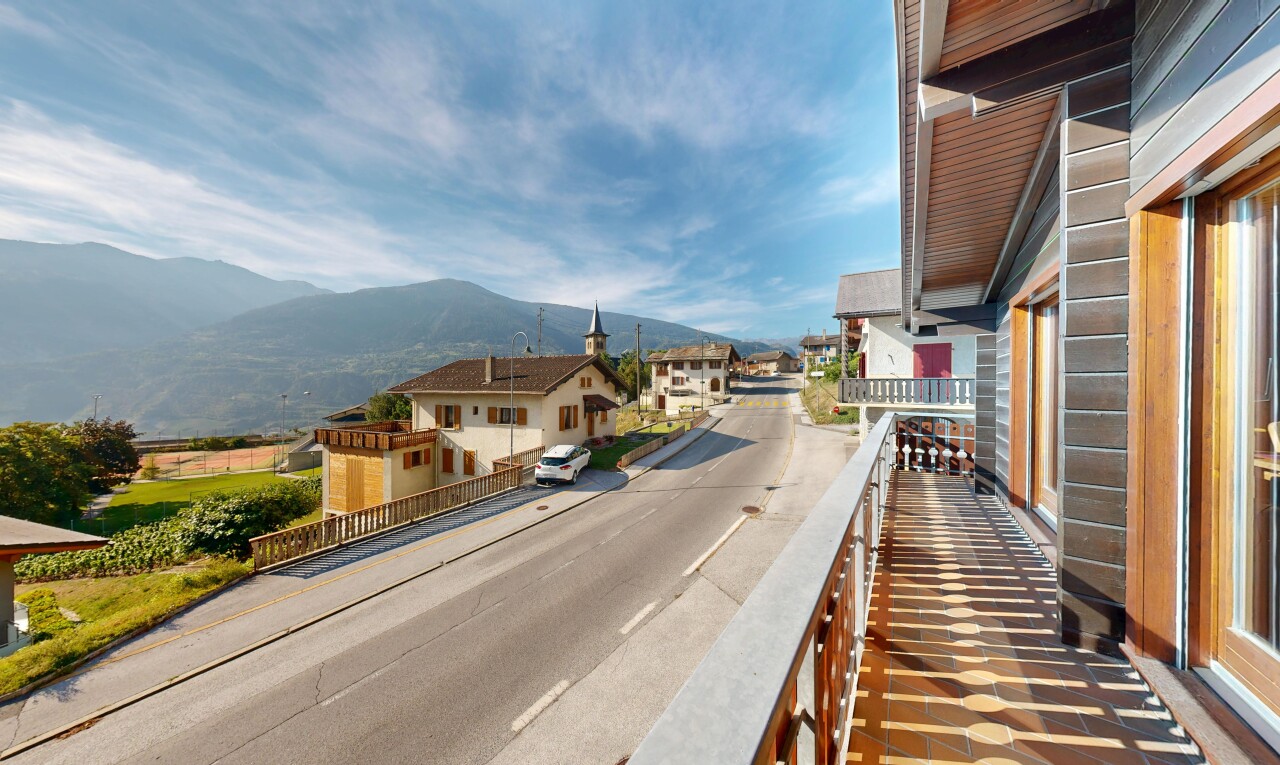 balcon avec balcon, mountain view, vue sur la montagne, view focus, et day time