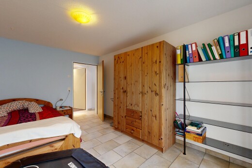 chambre avec inside property, cloison sèche, et drywall
