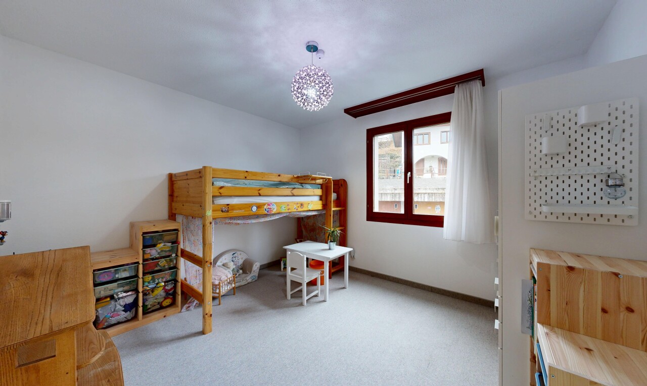chambre avec cloison sèche, drywall, inside property, moquette, et carpet
