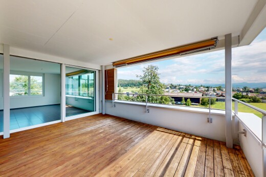 terrasse mit balkon und day time