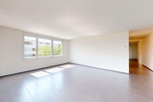 pièce vide avec natural light, lumière naturelle, inside property, drywall, et cloison sèche