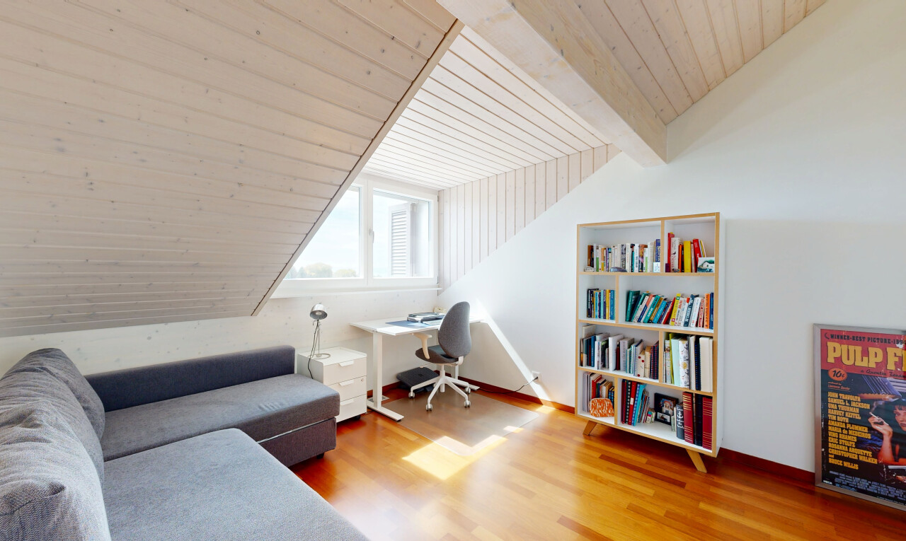 wohnzimmer mit holzdecke, wood ceiling, dachschräge, vaulted ceiling, und gipskartonwand